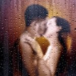 Поцілунок: Дослідження користі та походження нашого першого поцілунку